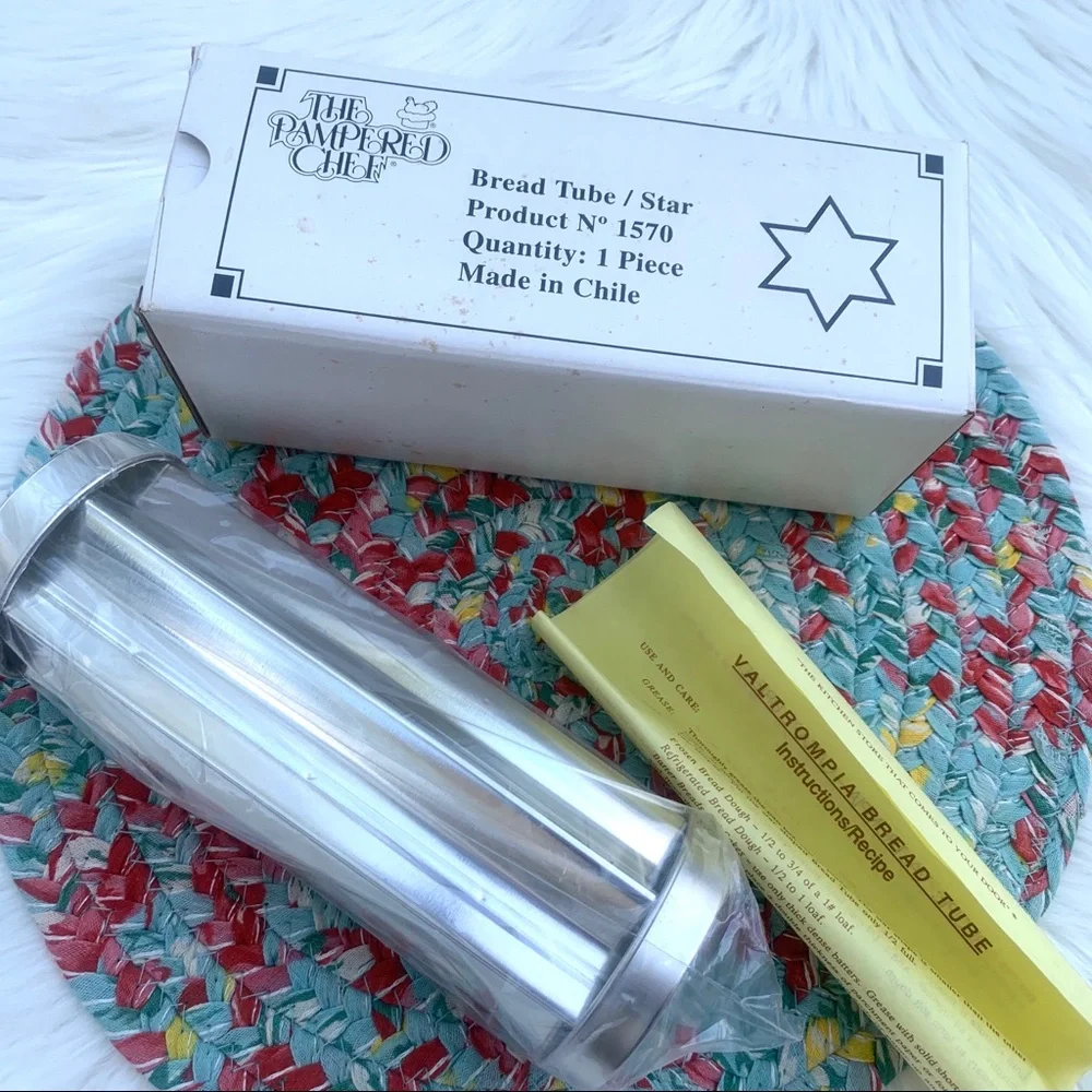 The Pampered Chef Valtrompia Star Baking Bread Tube